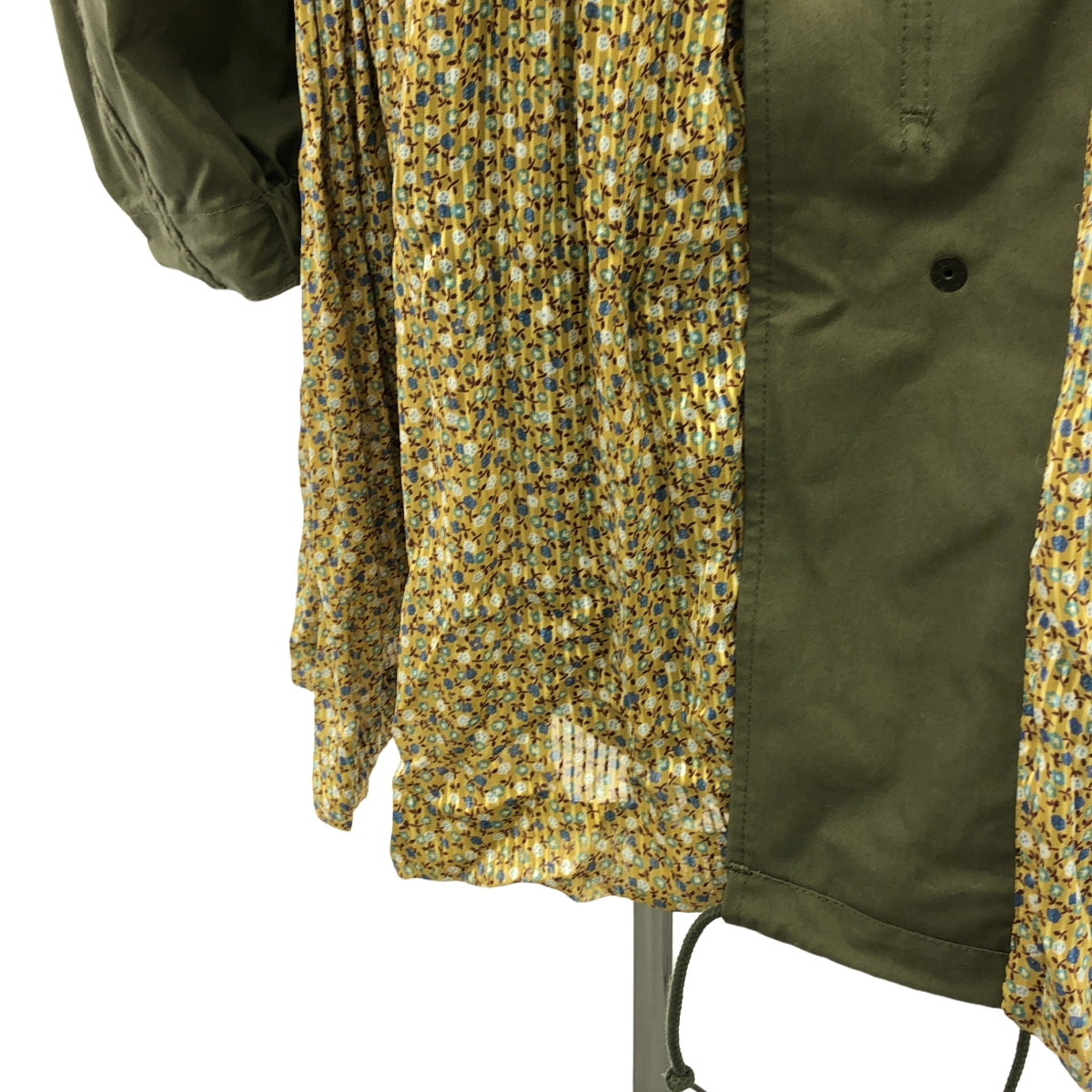 JUNYA WATANABE COMME des GARCONS / 渡邊淳彌 | 2019AW | 雙面軍裝風外套 / 可拆式風帽 / 全身圖案襯裡 | M | 卡其色 | 女款