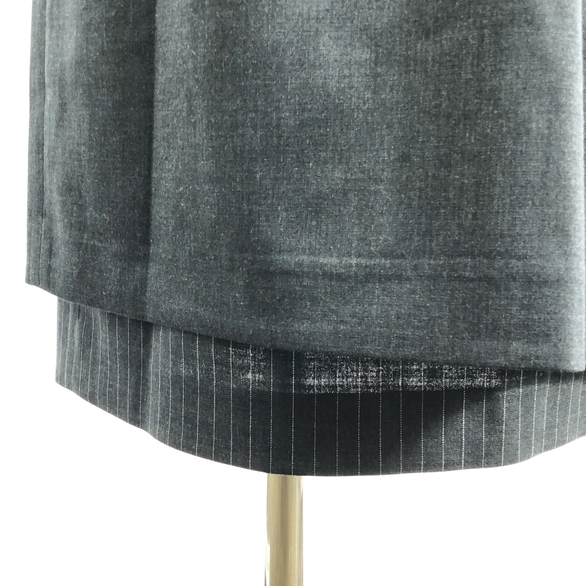 [狀況極佳] Chika Kisada 的 Mila Schon | 羊毛條紋拼接裙 | 尺寸 42 | 灰色 | 女款