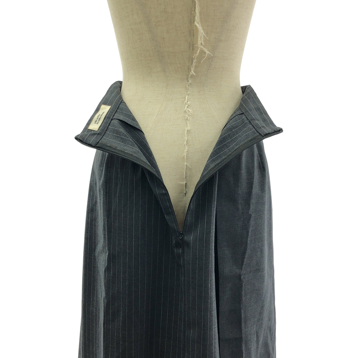 [狀況極佳] Chika Kisada 的 Mila Schon | 羊毛條紋拼接裙 | 尺寸 42 | 灰色 | 女款