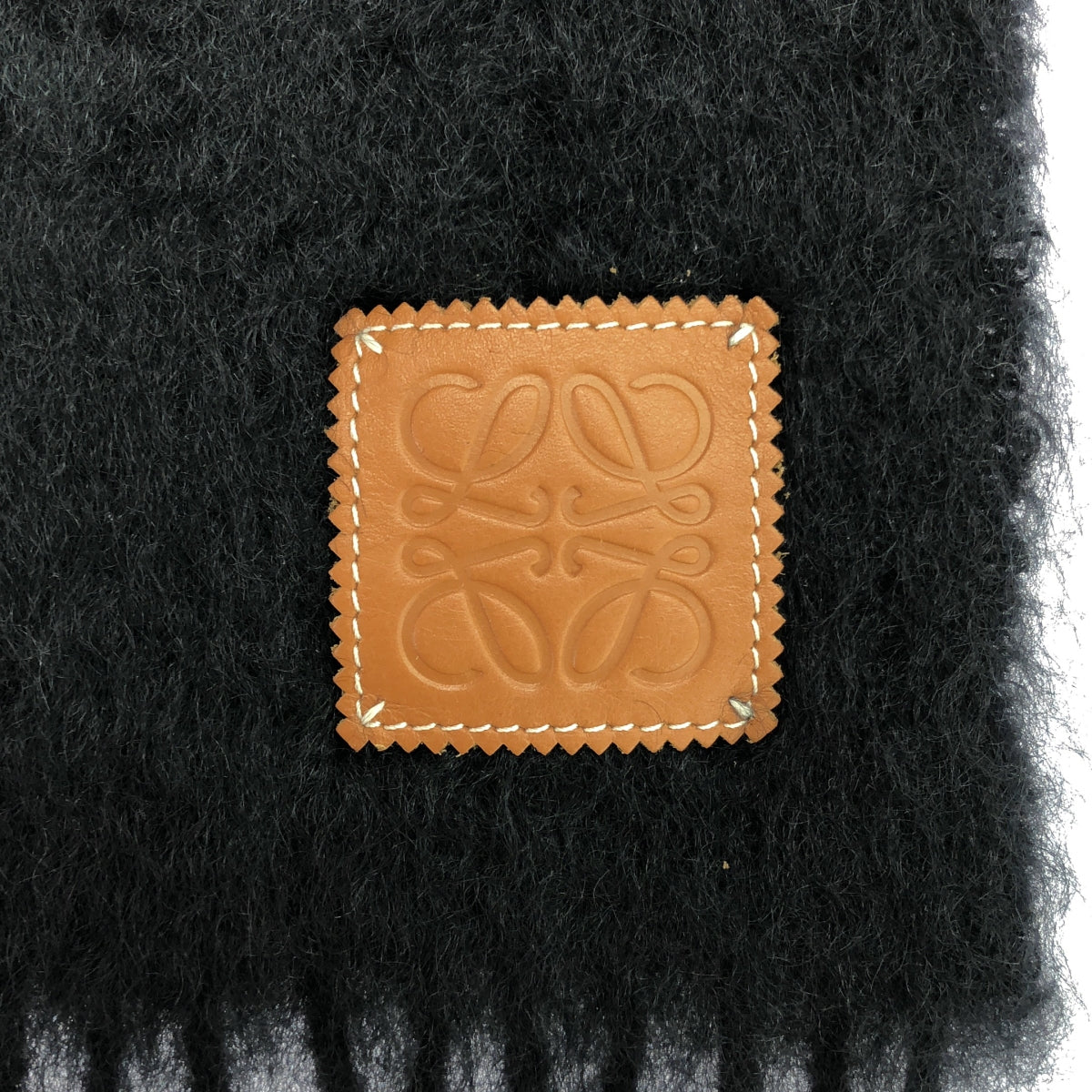 [狀況良好] LOEWE |馬海毛混紡羊毛流蘇圍巾 |黑色 |女性的