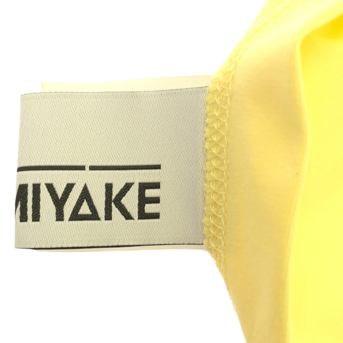 【美品】  132 5. ISSEY MIYAKE / 1325.イッセイミヤケ | 2024AW | CROSS CUT JERSEY クロスカットジャージー ノースリーブ カットソー | 3 | イエロー | レディース