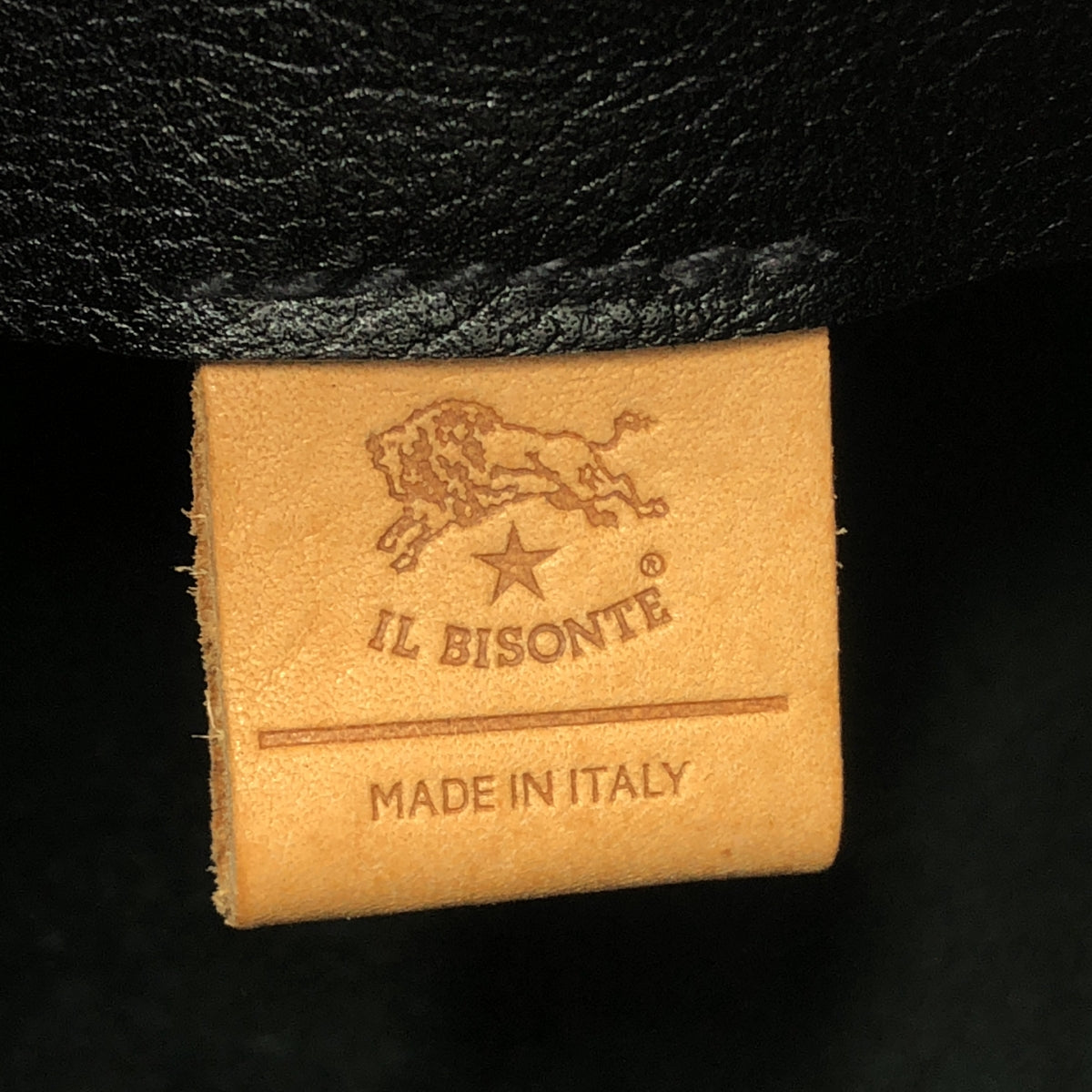 【미품】 IL BISONTE / 일비존테 | 가죽 스퀘어 핸드백 | 블랙 | 여성