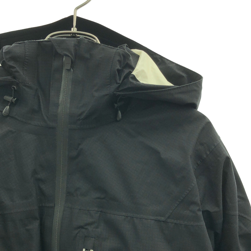 AK457 / AK457 | BURTON LIGHT DOWN JACKET BURTON 羽絨外套 | S | 黑色 | 男款