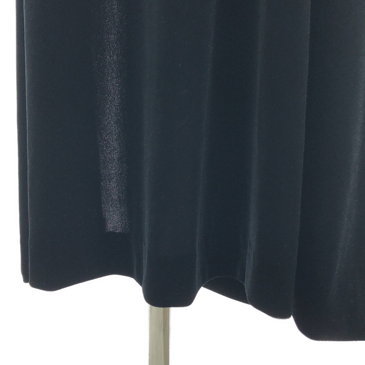 [狀況極佳] YOHEI OHNO | 天鵝絨開衩洋裝 | 有內襯 | 尺寸 36 | 黑色 | 女款