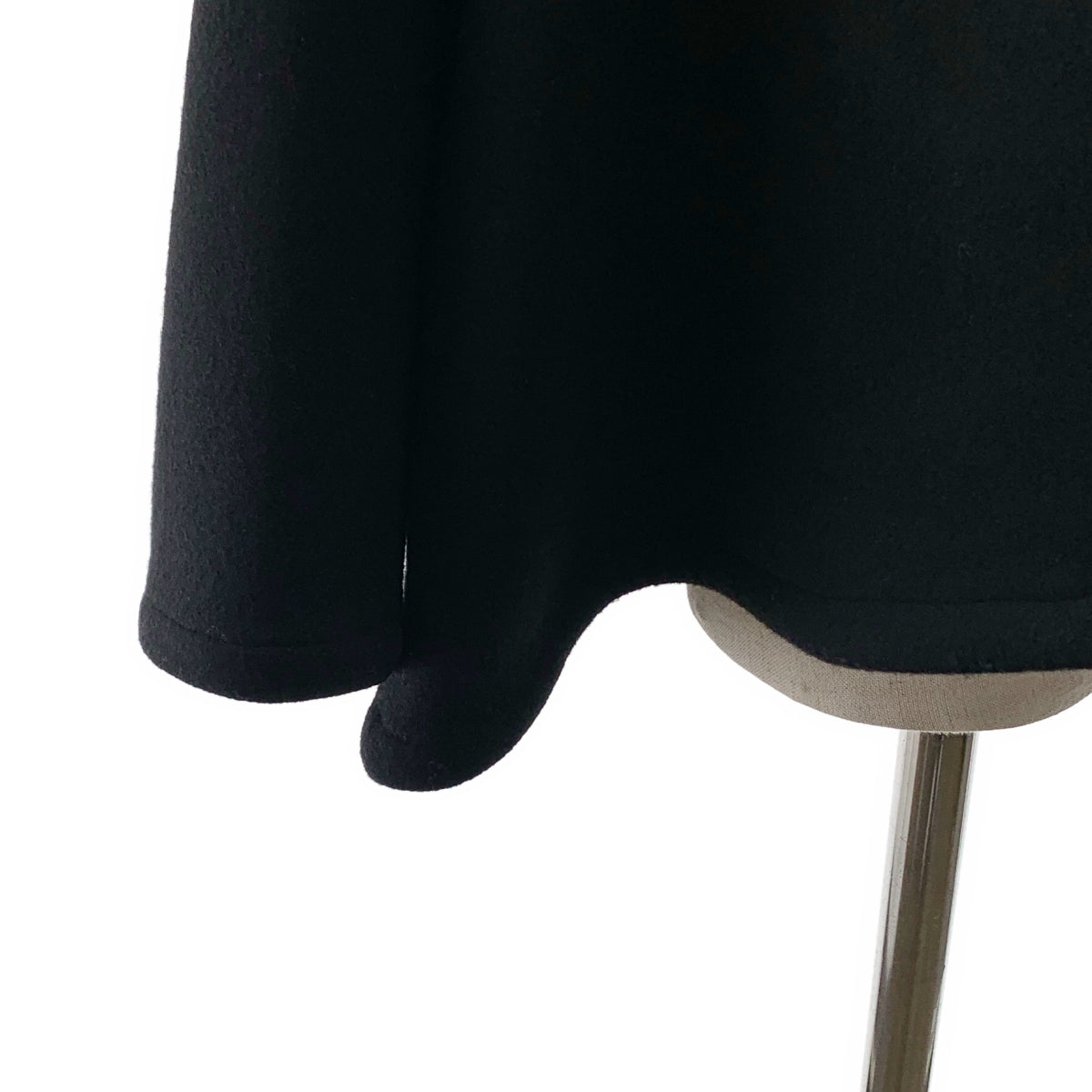 ENFOLD | 2023 秋冬 | 圓下擺大衣 / 羊毛圓下擺短大衣 | 38碼 | 黑色 | 女款