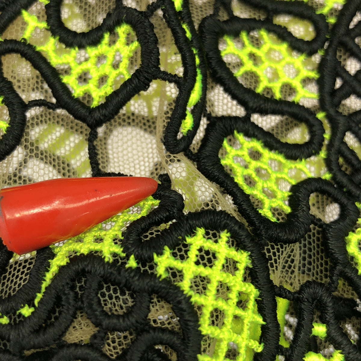 MSGM / エムエスジーエム | フラワー 刺しゅう ノースリーブ ワンピース | 40 | ブラック/イエロー | レディース