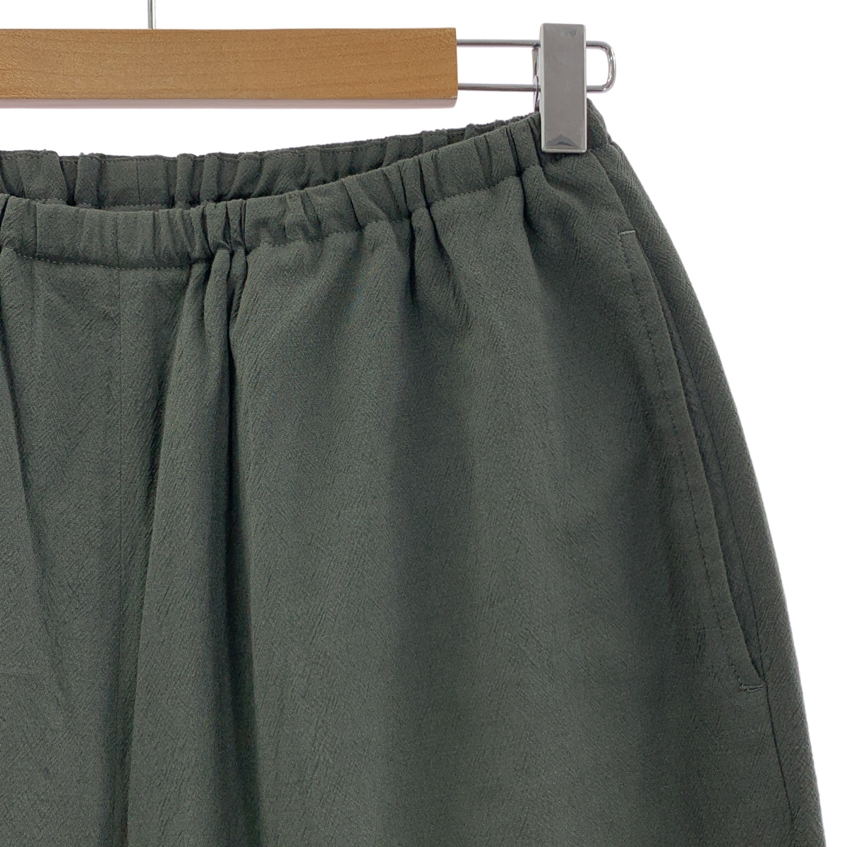 [狀況極佳] blurhms | 2023 春夏羊毛人造絲運動褲 | 抽繩闊腿休閒褲 | 3 碼 | 灰色 | 男款