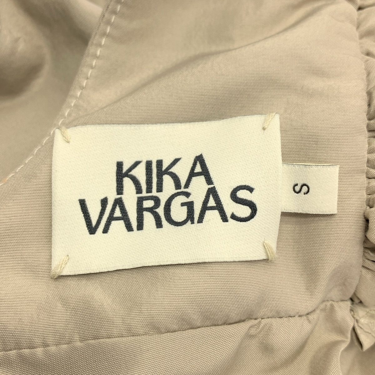 Kika Vargas / 키카 바르가스 | Chiara 래플 개더 볼륨 반소매 블라우스 | S |