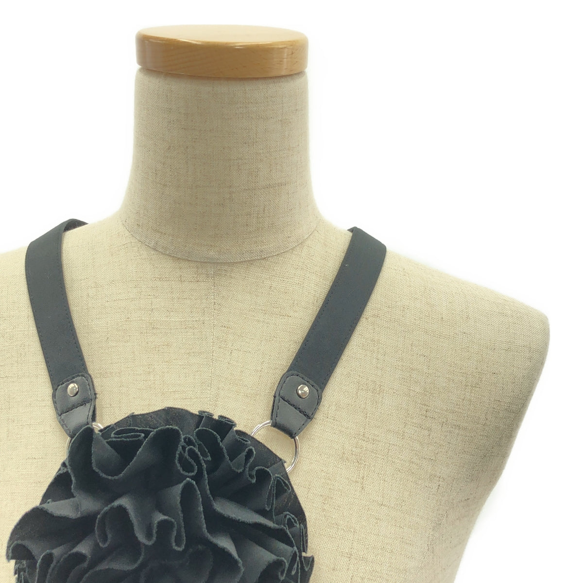 【美品】  noir kei ninomiya / ノワールケイニノミヤ | 2023SS | プリーツ フラワー ハーネス | M | ブラック | レディース