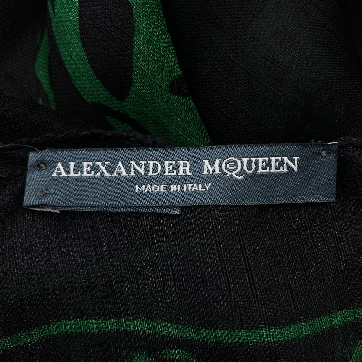 ALEXANDER MCQUEEN スカルプリント スカーフ　ストール ALEXANDER MCQUEEN / アレキサンダーマックイーン | スカル