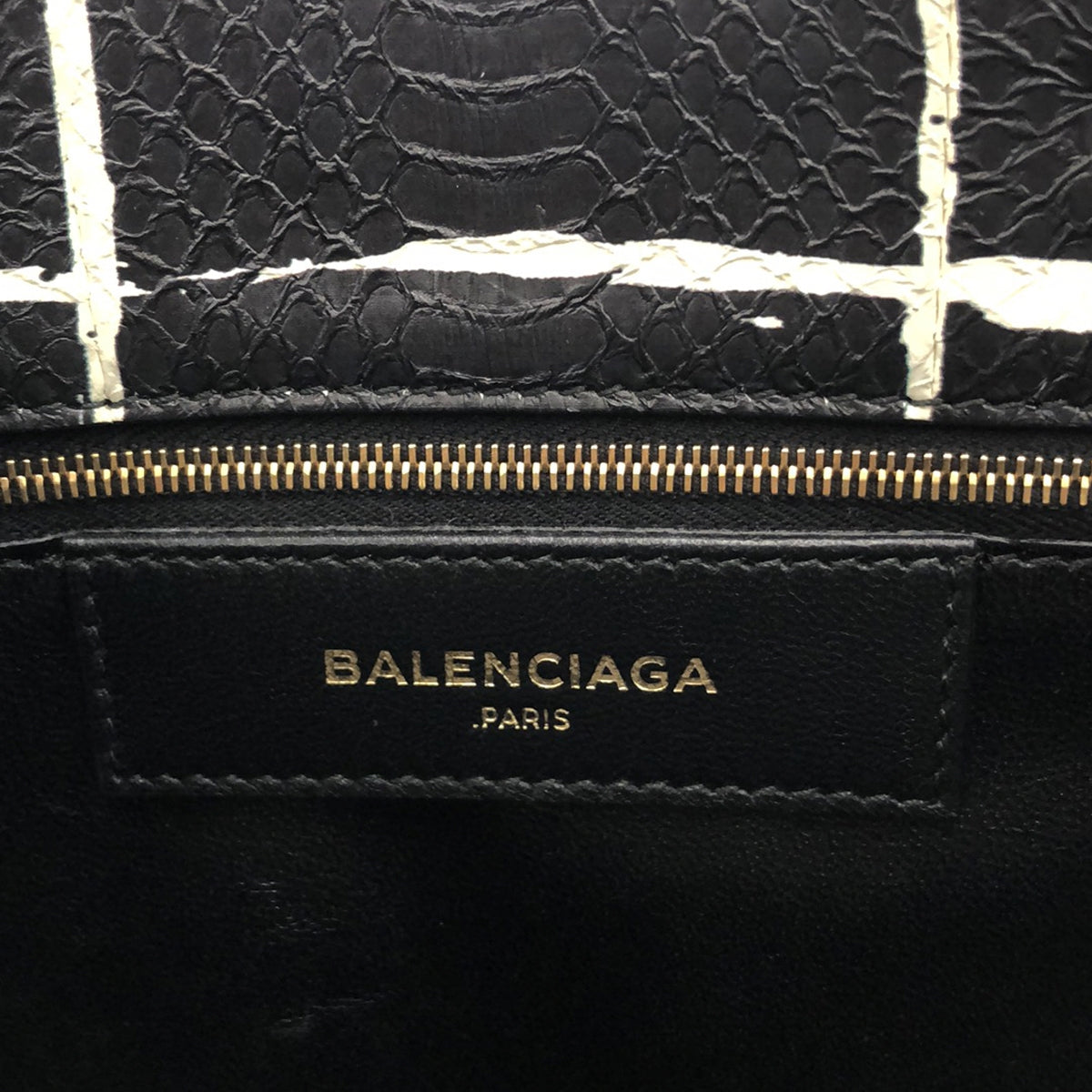 【美品】  BALENCIAGA / バレンシアガ | Papier Exotic leather / 2way ショルダー付き パイソン レザー ペーパー ハンドバッグ | ブラック | レディース