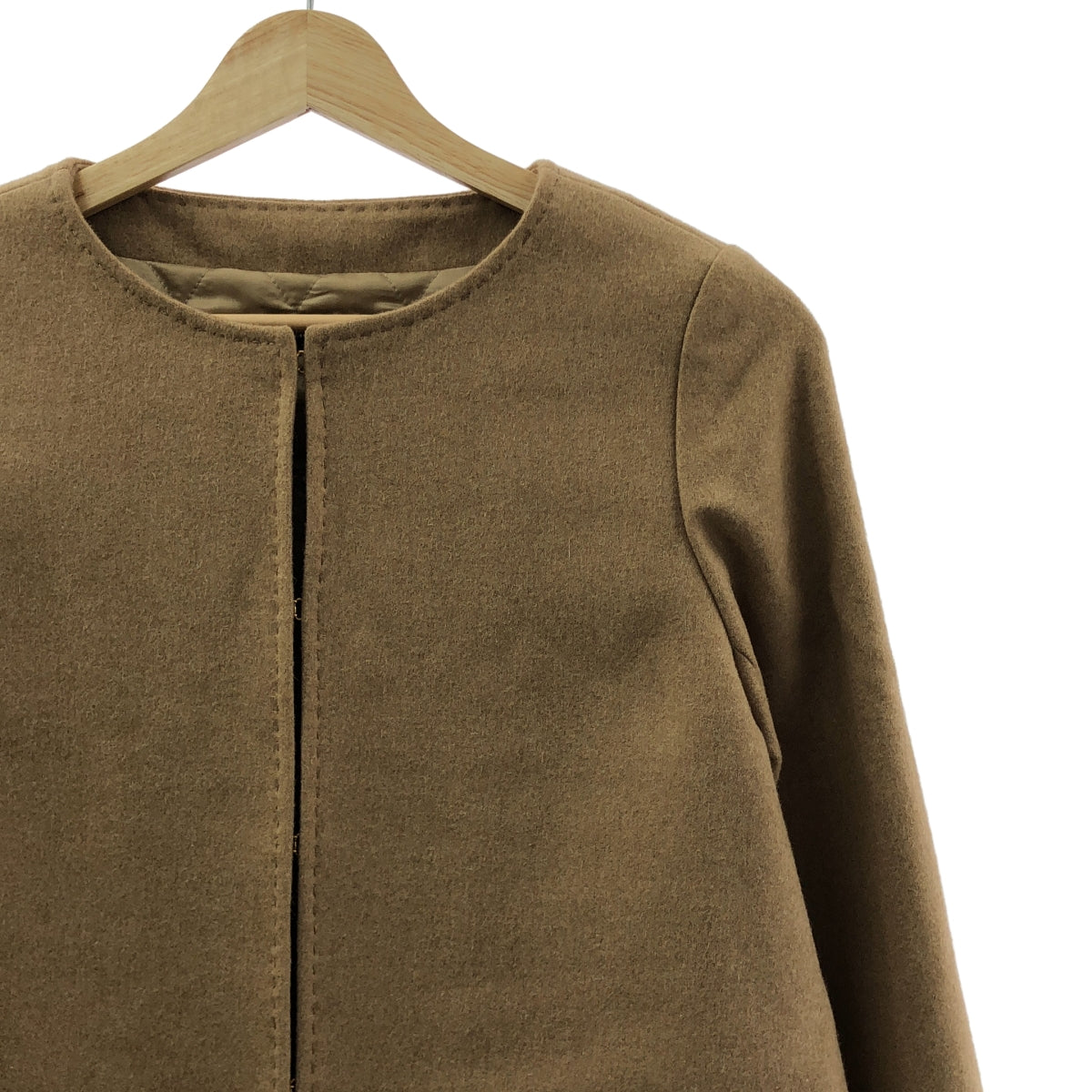 Stunning Lure | 駝色絎縫無領大衣 | 38碼 | 女款