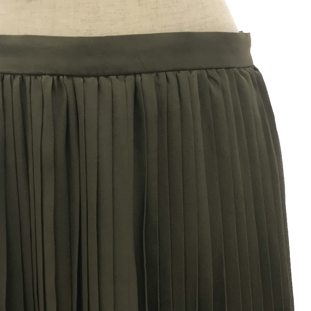 [Beautiful Condition] Drawer | Silk Chiffon Pleated Long Skirt | Size 38 | Khaki | Women's