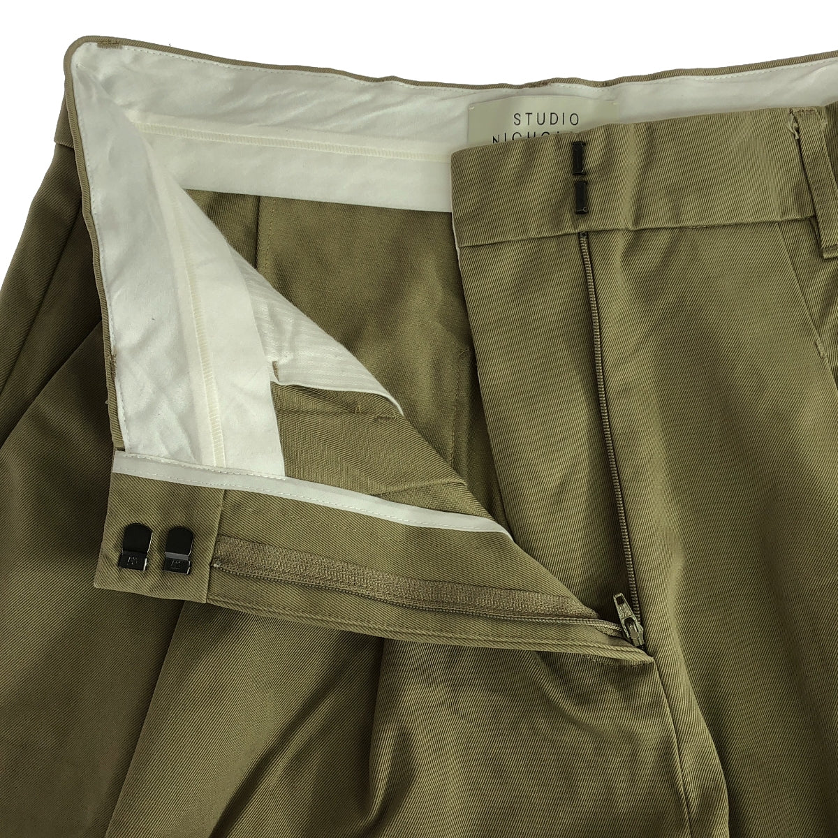 Studio Nicholson / Studio Nicholson | LIDNER / 2-tuck wide tapered pants | 1 | khaki | Women's