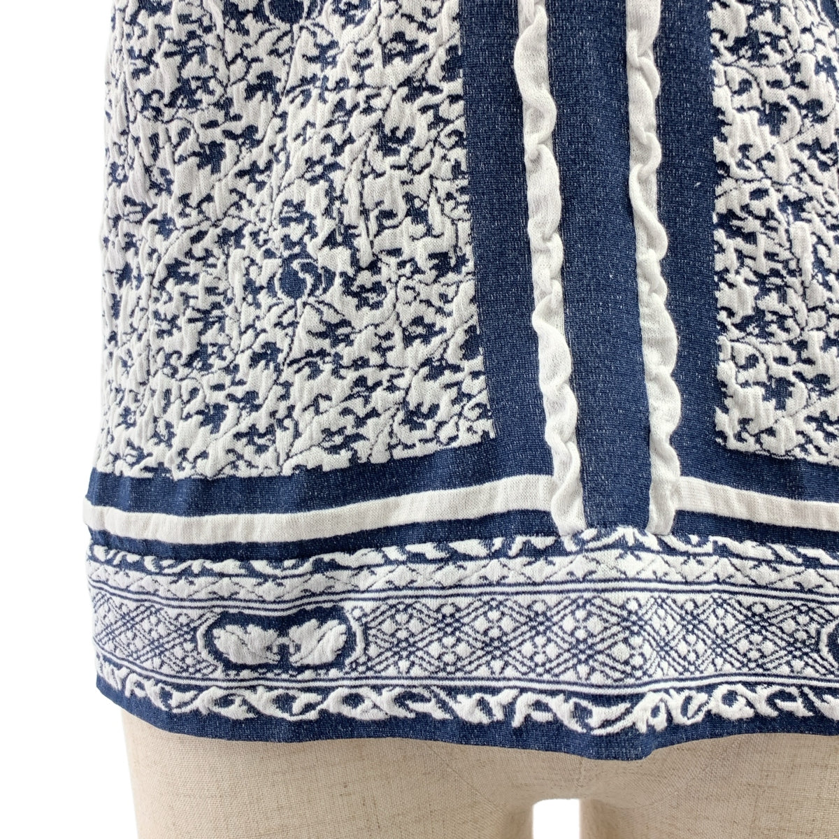 Mame Kurogouchi / 마메쿠로고우치 | 2024SS | Landscape Graphic Sheer Knitted Crew Neck Top / 이세탄 신주쿠 별주 자가드 크루넥 탑스 | S |