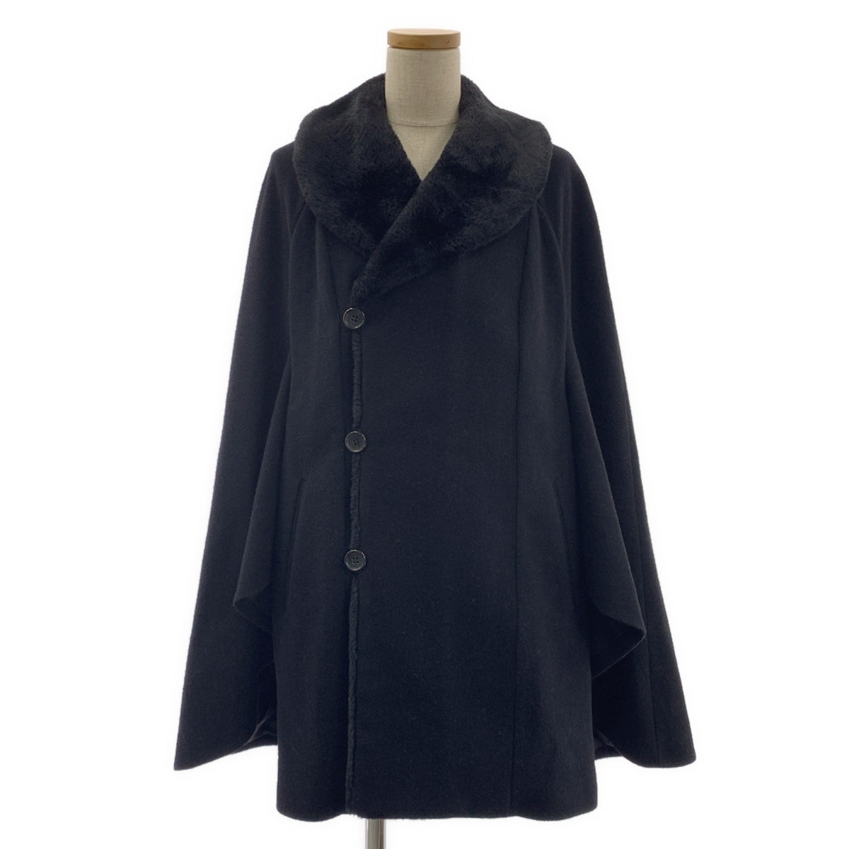 JUNYA WATANABE COMME des GARÇONS / Junya Watanabe | 2015 秋冬 | 羊毛與生態皮草斗篷大衣 | S碼 | 黑色 | 女款