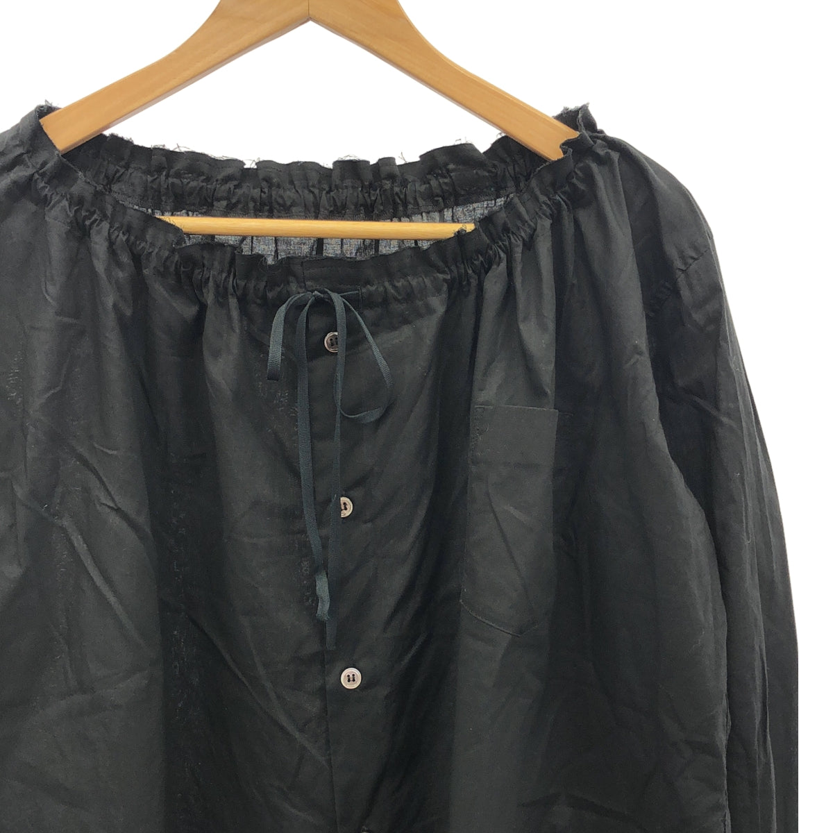 [近乎全新] COMME des GARÇONS | 2016 秋冬系列 | 褶皺領口棉質喇叭襯衫 | XS 碼 | 黑色 | 女款