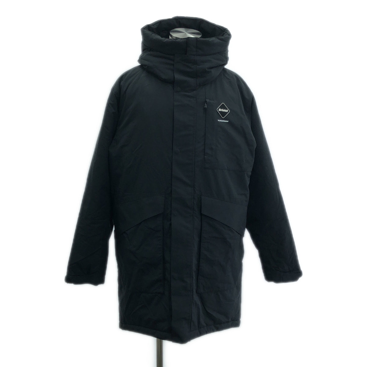【美品】  FCRB / エフシーレアルブリストル | 2024AW | PADDED BENCH COAT / バックロゴ ベンチコート フーディ | M | black | メンズ