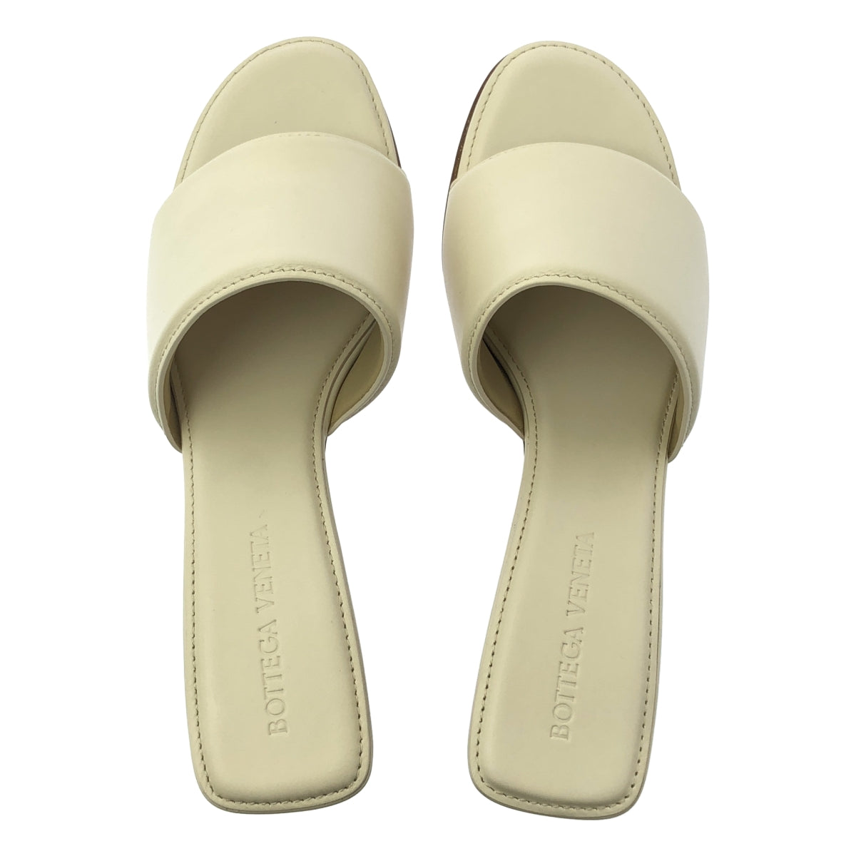 【新品】  BOTTEGA VENETA / ボッテガヴェネタ | The Band Slip-On Sandal レザー ミュール サンダル | 35 | ベージュ | レディース