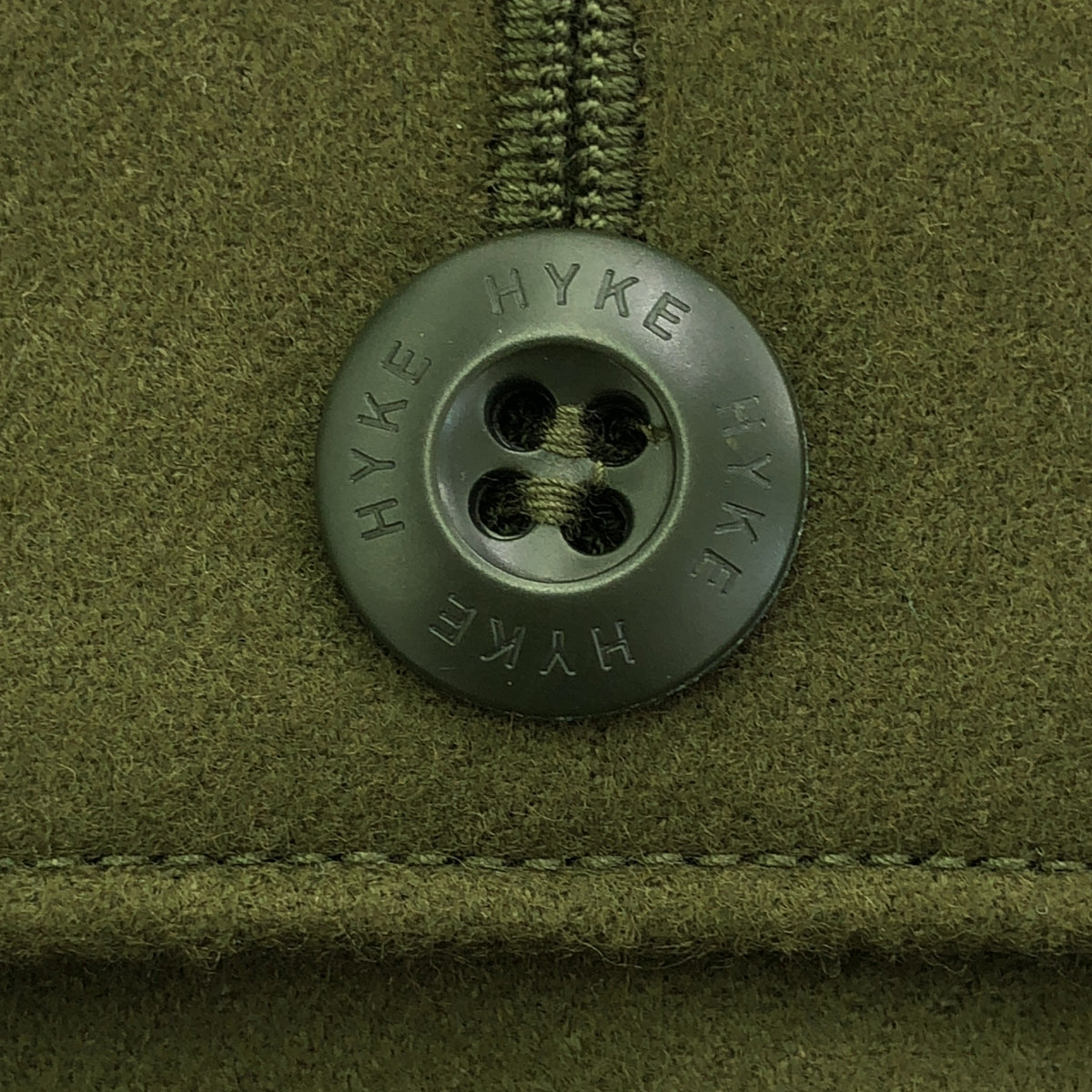 【미품】 HYKE / 하이크 | 2024AW | WOOL STRAPLESS TOP / 멜튼 울 비스체 | 01 | olive drab | 여성