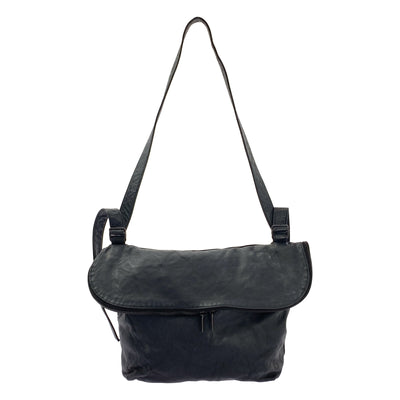 YOHJI YAMAMOTO POUR HOMME / 요우지야마모토풀 옴므 | 2025SS | PRODUCT DYEING HORSE FLAP SHOULDER BAG 가죽 숄더백 |