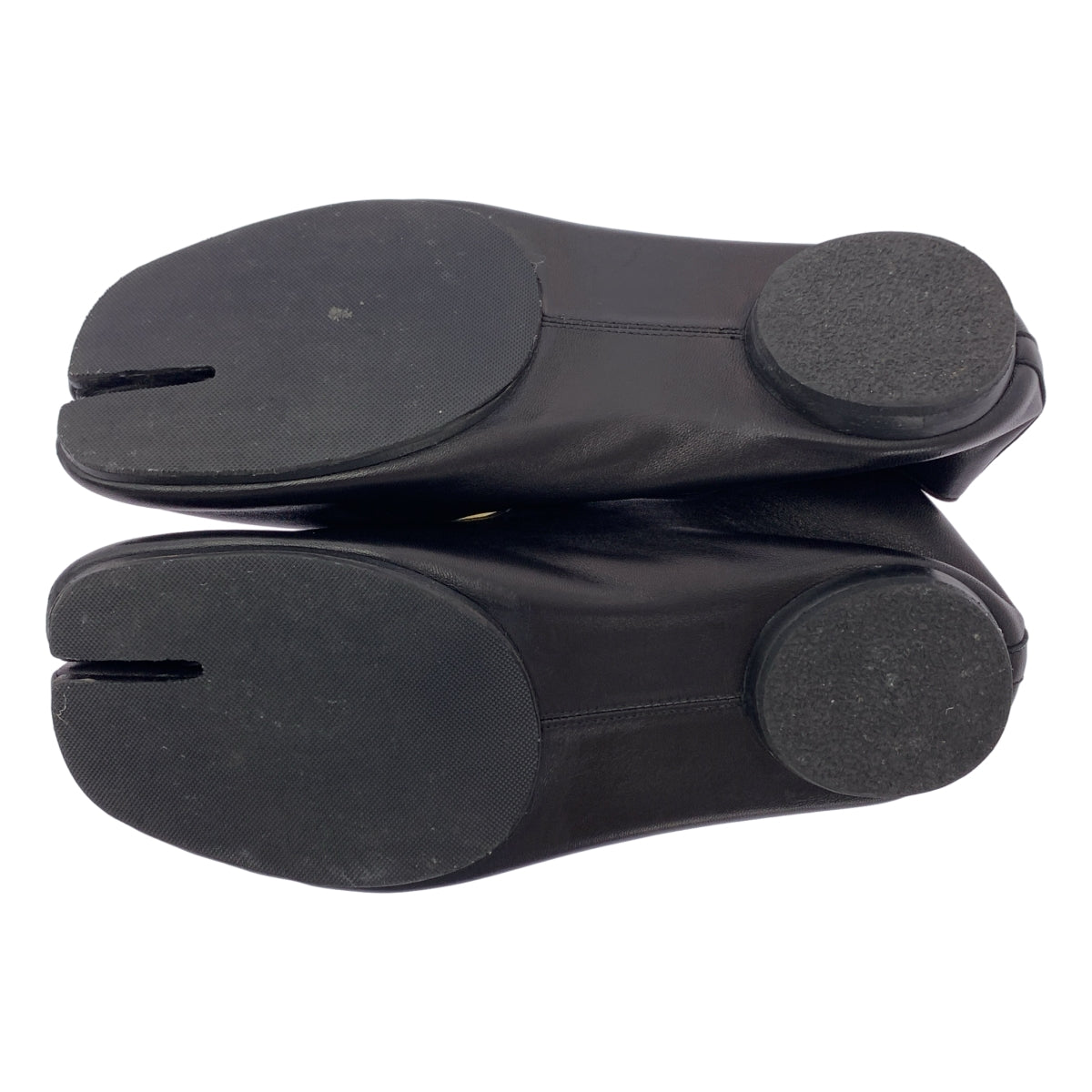 Maison Margiela |巴黎時裝週Tabi 雙肩帶芭蕾舞鞋 | Tabi 皮革綁帶芭蕾平底鞋 | SHOPBOP