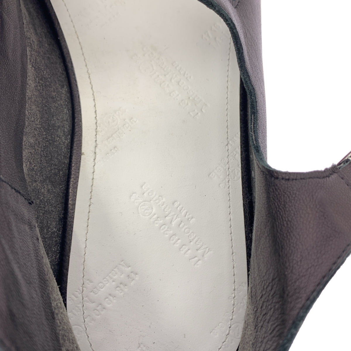 Maison Margiela |巴黎時裝週Tabi 雙肩帶芭蕾舞鞋 | Tabi 皮革綁帶芭蕾平底鞋 | SHOPBOP