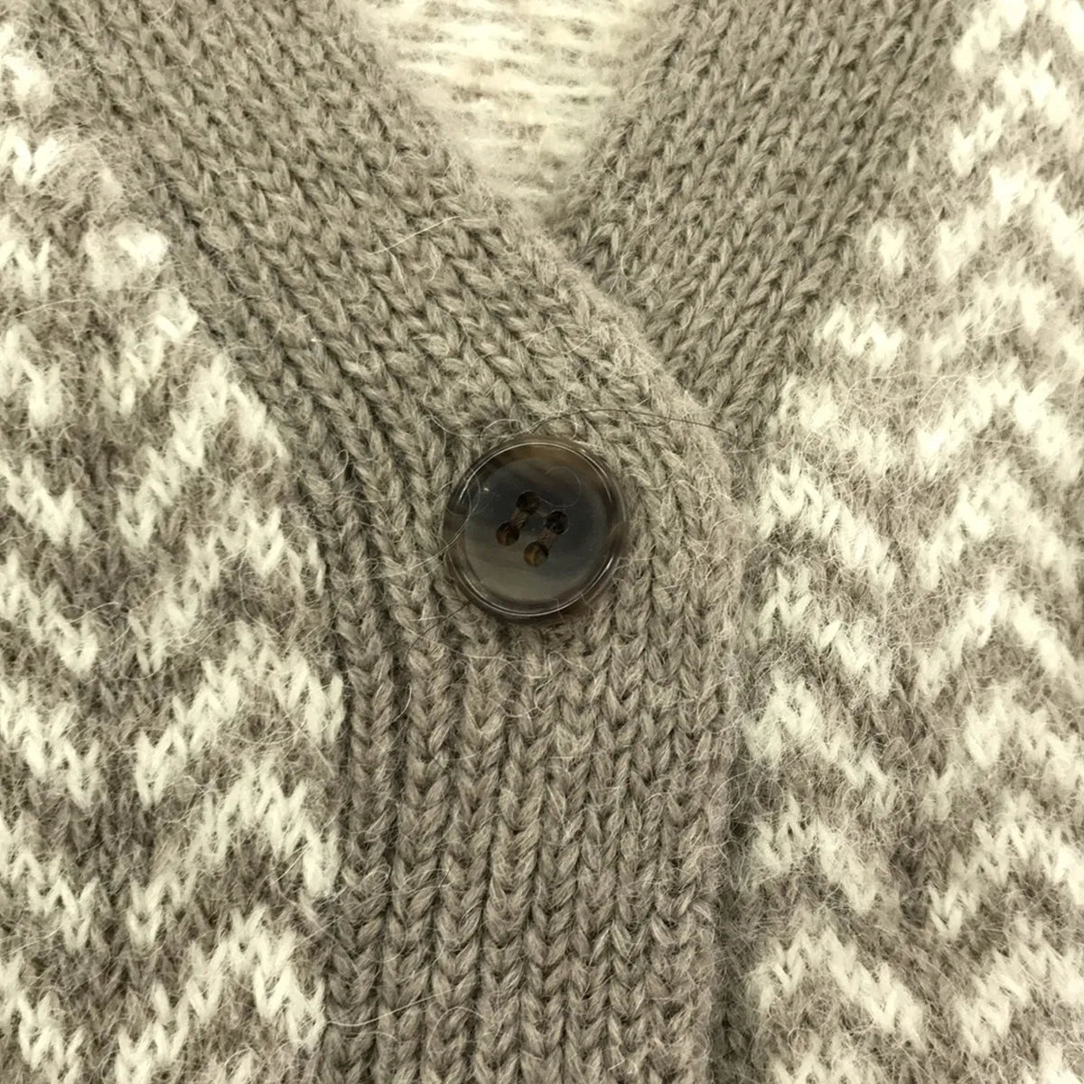 バトナー　アルパカカーディガン BATONER 【MEN'S】バトナー ベビーアルパカクルミ天竺Vネック