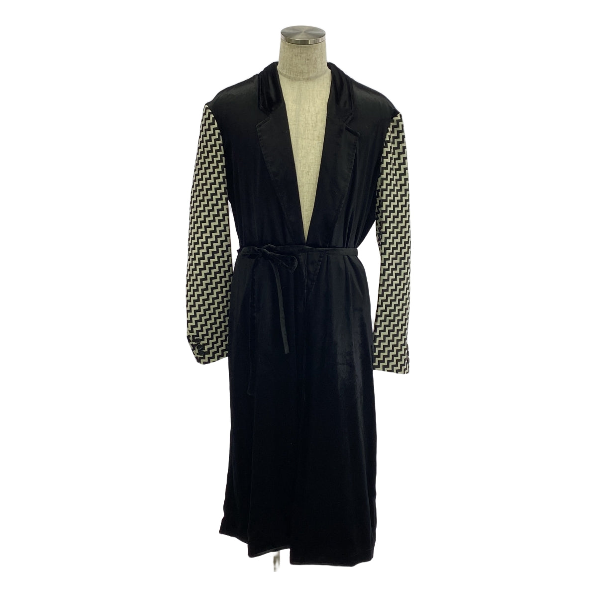 【미품】 COMME des GARCONS HOMME PLUS 2019AW | 기하학 무늬 모직 베스트 레이어드 벨벳 코트 | M | 블랙 / 화이트 | 남성