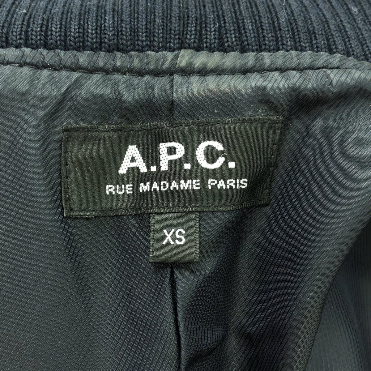 A.P.C. / アーペーセー | 袖レザー スタジャン ブルゾン | XS | ネイビー/ブラック | レディース