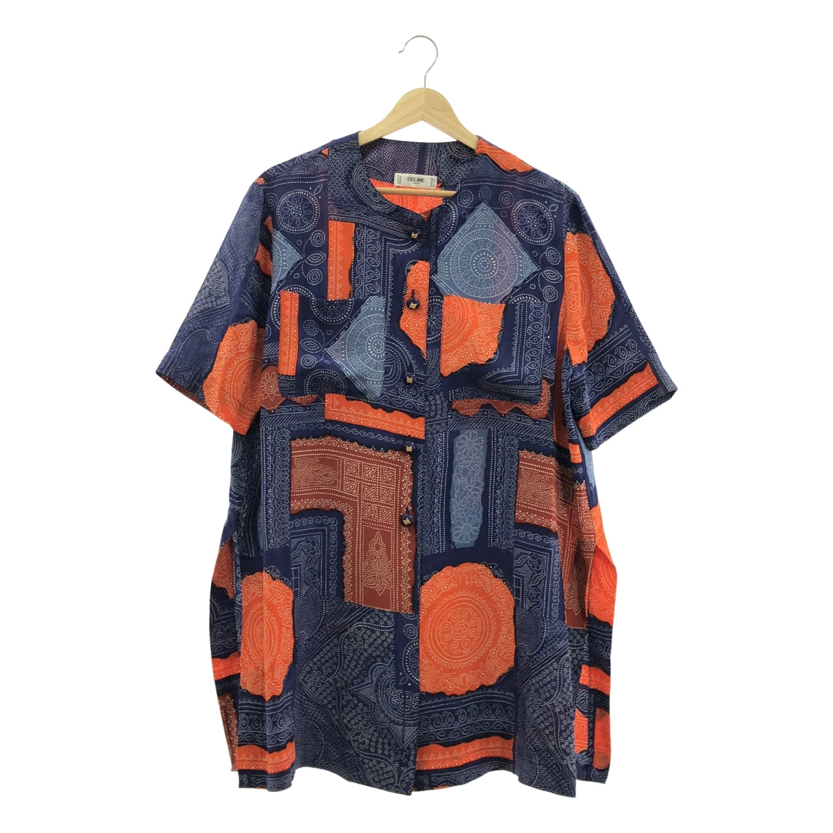 [狀況極佳] CELINE | 1990 年代復古凱旋門紐扣佩斯利拼布印花無領短袖襯衫 | 藍色/橙色 | 女款