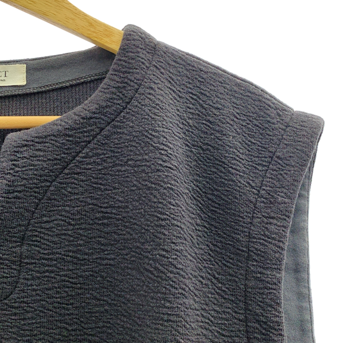 CONFECT | 純棉超大號鑰匙孔領口剪裁縫製背心 | XL |