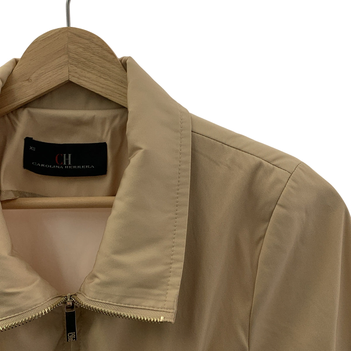 Carolina Herrera / キャロリーナヘレラ | ギャザー ダブルジップ ジャケット | XS | ベージュ | レディース