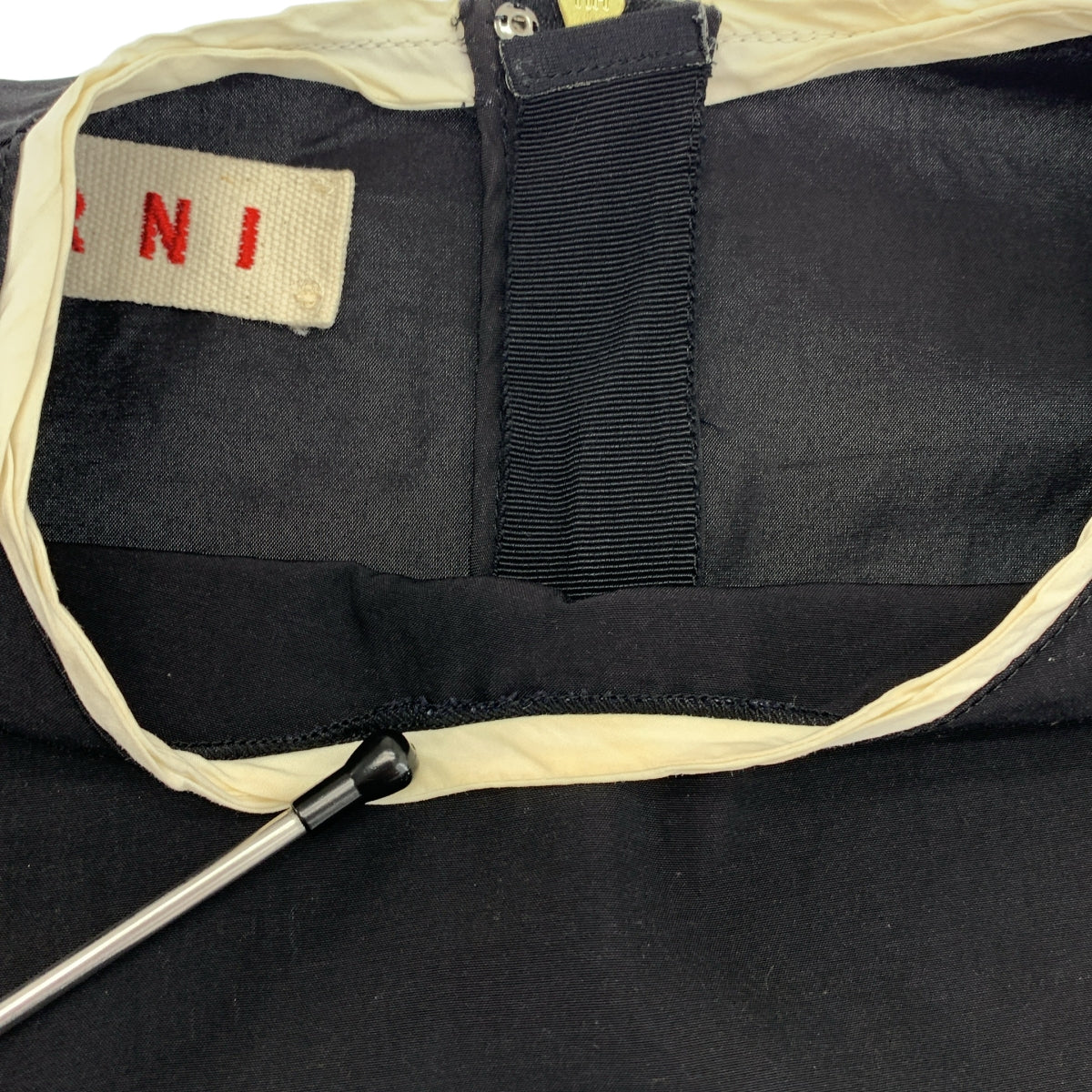 MARNI / 마르니 | 레이온 코튼 파이핑 백 Zip 풀오버 블라우스 | 40 |