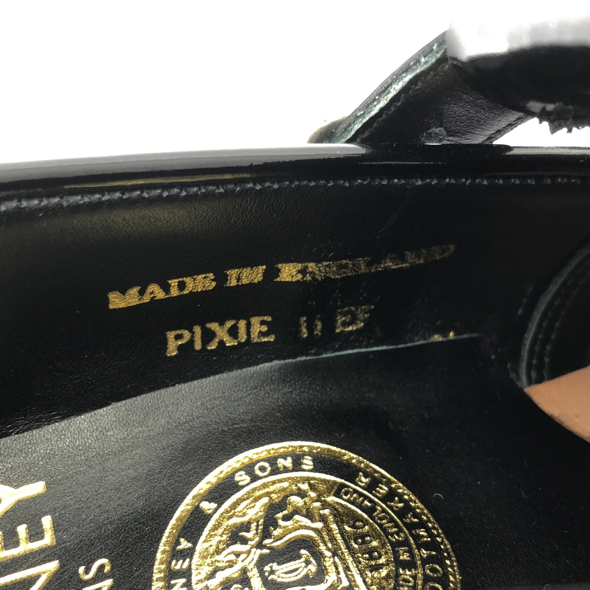 全新 Joseph Cheaney 漆皮絎縫流蘇樂福鞋 | 3 1/2 號 | 黑色 | 女款