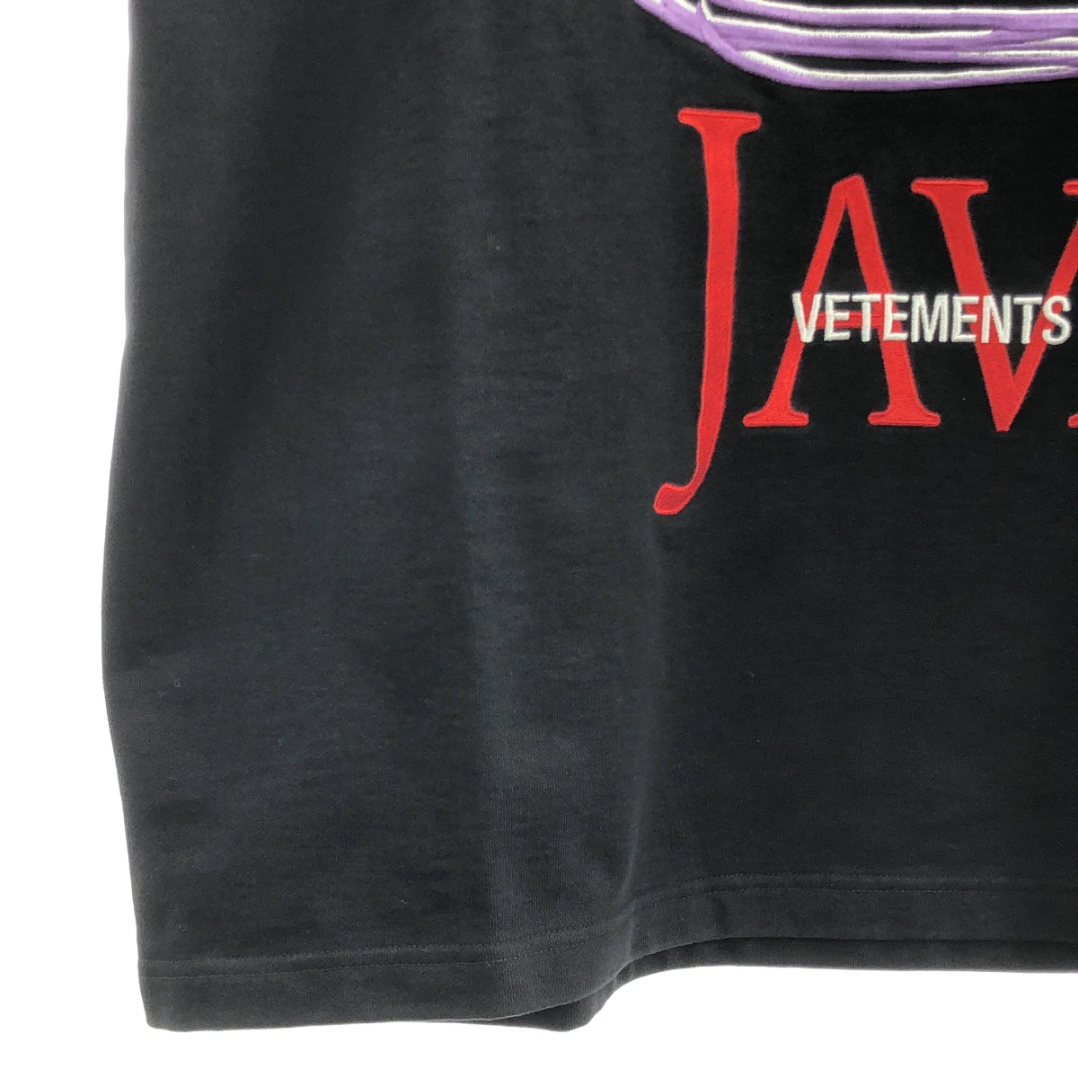 [新品] VETEMENTS | 2023 秋冬 | JAVA 刺繡 T 卹 寬鬆刺繡衛衣 | M 碼 | 黑色 | 男款