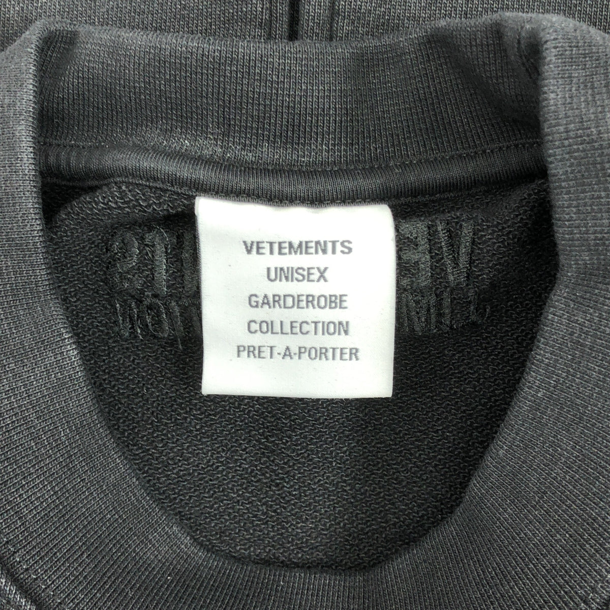 [新品] VETEMENTS | 2023 秋冬 | JAVA 刺繡 T 卹 寬鬆刺繡衛衣 | M 碼 | 黑色 | 男款