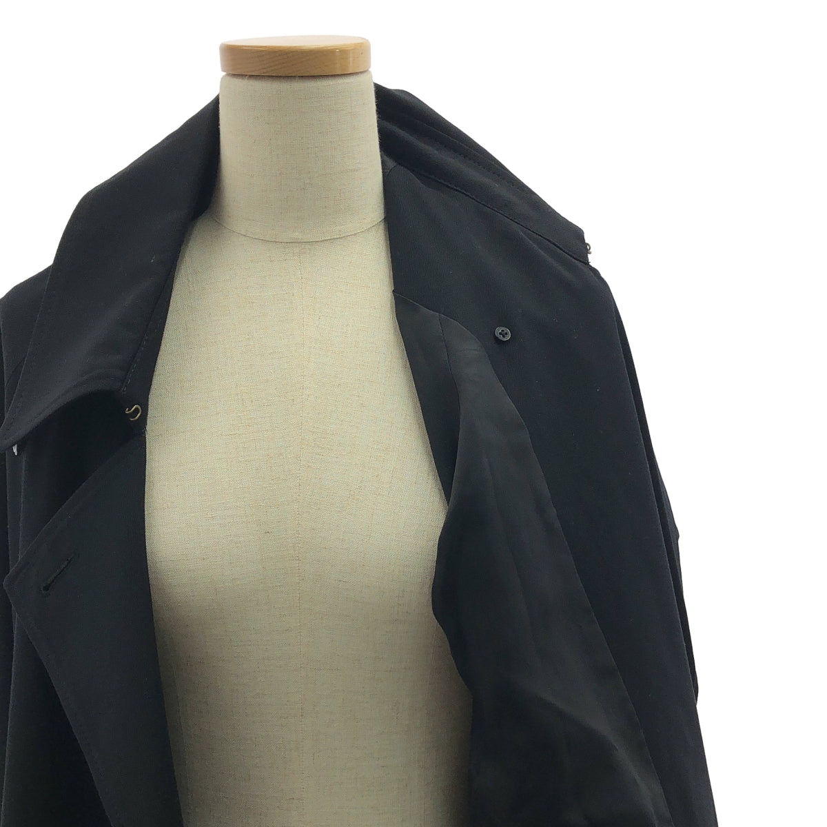 【미품】 MUSE de Deuxieme Classe / 뮤즈 두주 엠 클래스 | 2025SS | GABARDINE TRENCH / 벨티드 트렌치 오버 코트 / 총 안감 | 36 | 블랙 | 여성