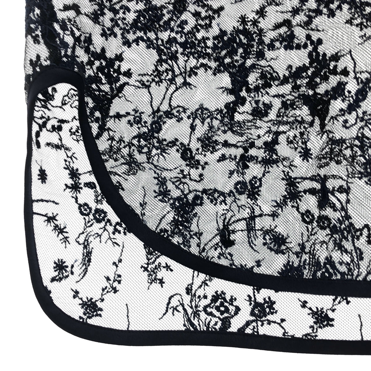 [狀況極佳] Mame Kurogouchi | 2024 秋冬 | 花卉蕾絲無袖上衣 | 2 碼 | 黑色/海軍藍 | 女款