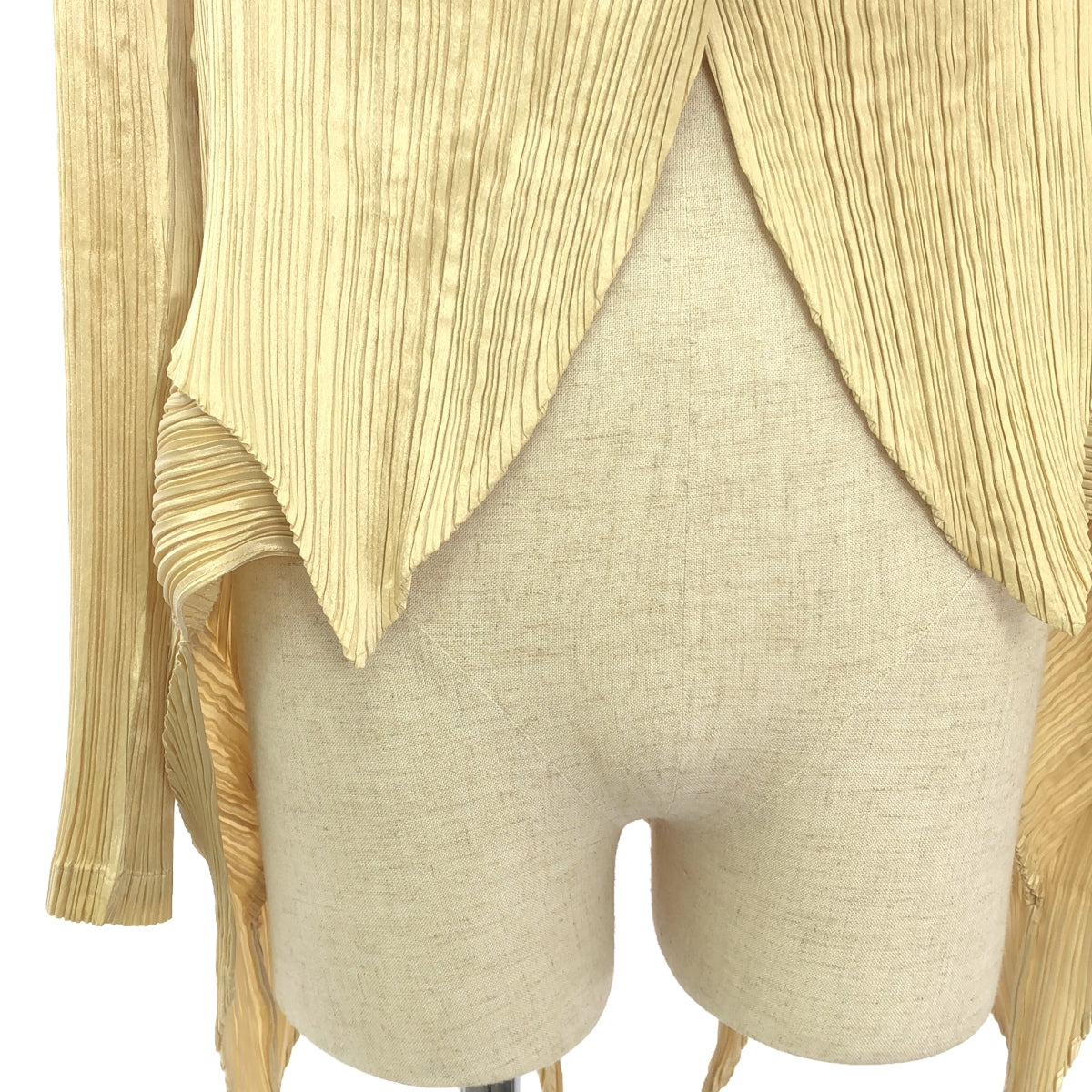 ISSEY MIYAKE | 2014SS | WHITE LABEL Pleated 3D Shirt Jacket | 2 | Beige | Women's