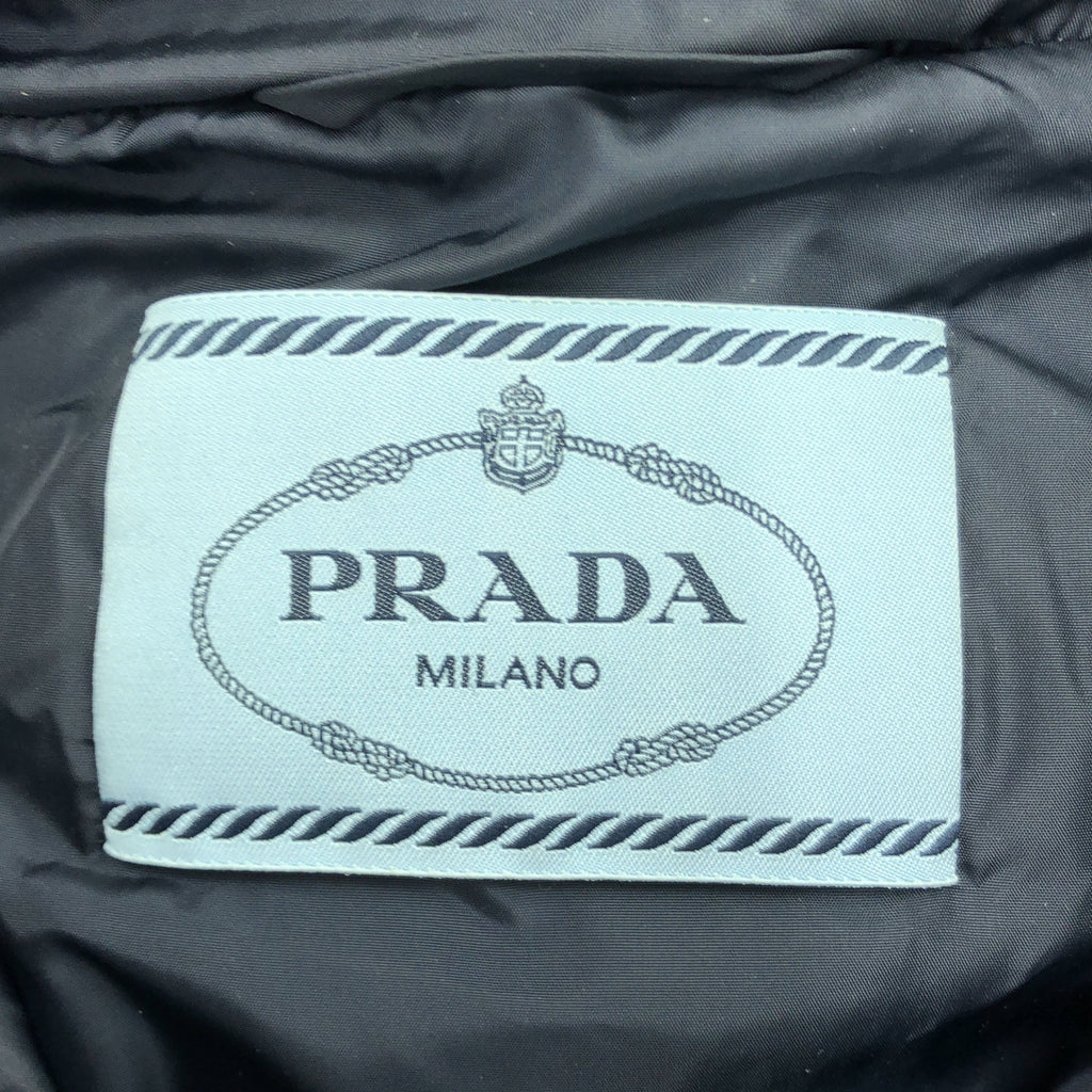 [狀況良好] PRADA | 2021 | 三角形標誌尼龍羽絨外套 | 40碼 | 海軍藍 | 女款