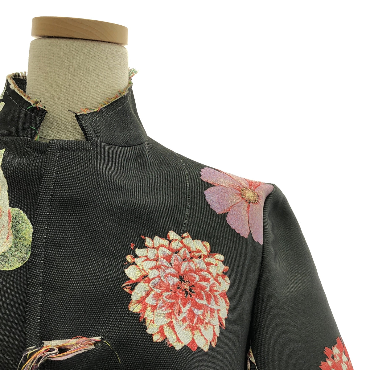 [品相良好] Y's / Y's 山本耀司 |剪裁、磨損提花刺繡鏤空夾克 |尺寸 3 |炭黑色/多色 |女性的