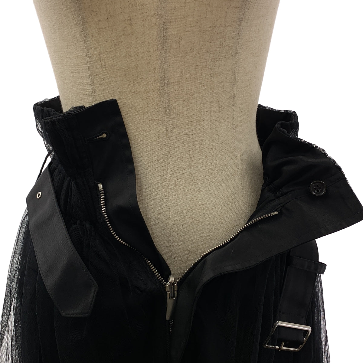 [狀況極佳] noir kei ninomiya | 2024 秋冬系列 | 薄紗對接口袋繫帶蓬鬆半身裙 | S碼 | 黑色 | 女款