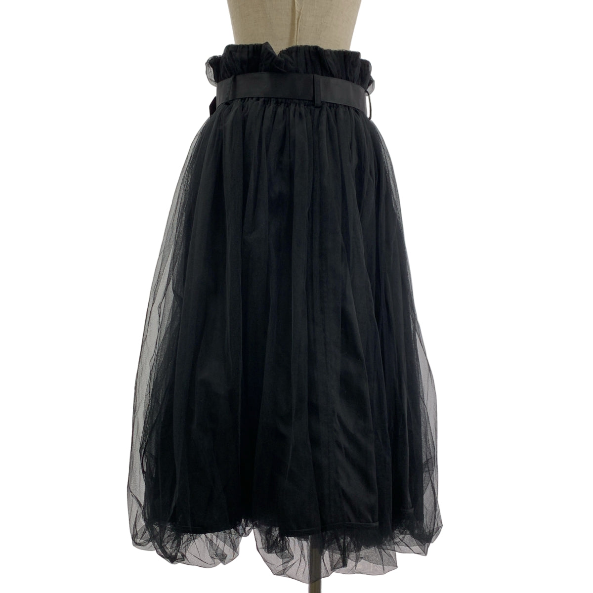 [狀況極佳] noir kei ninomiya | 2024 秋冬系列 | 薄紗對接口袋繫帶蓬鬆半身裙 | S碼 | 黑色 | 女款