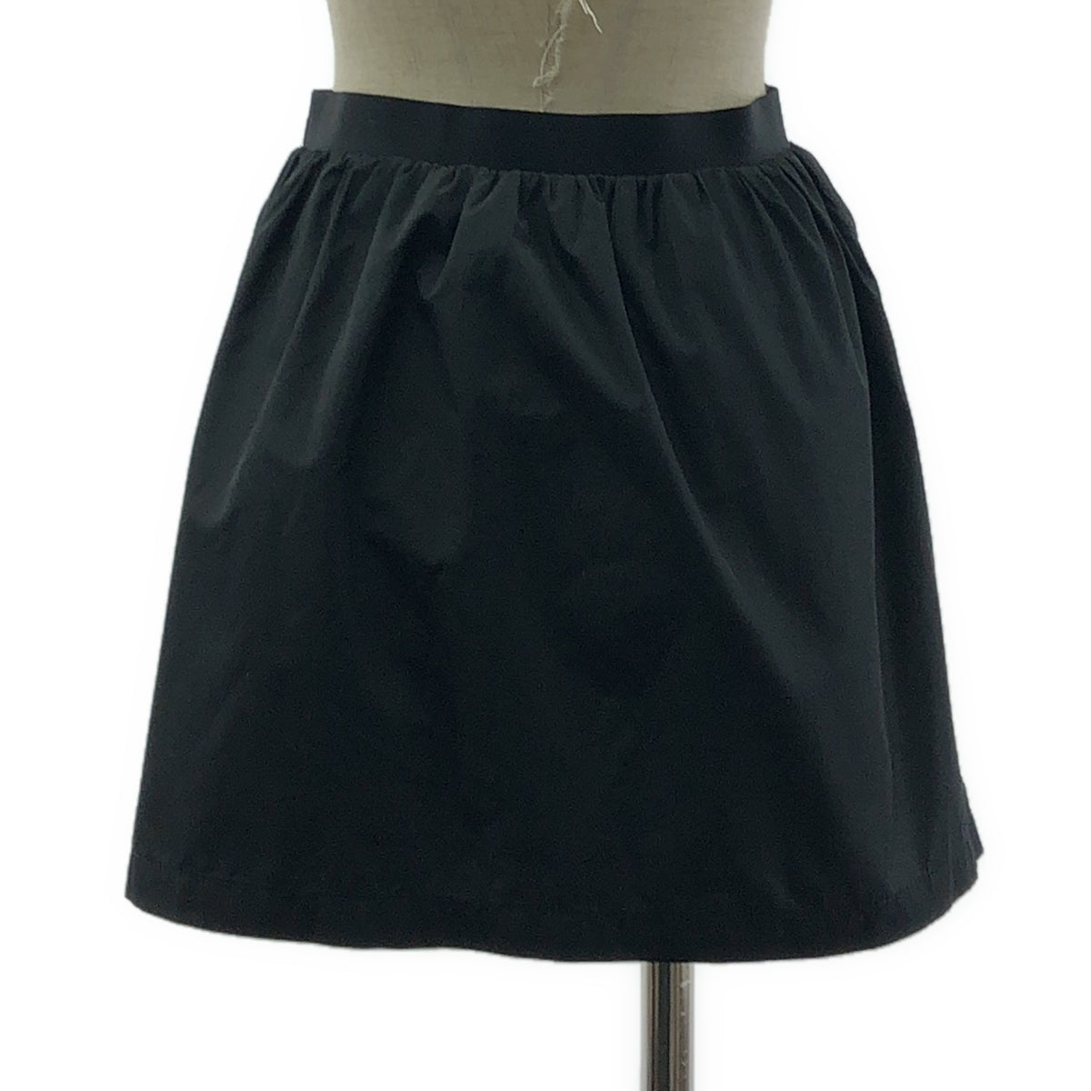 miu miu / ミュウミュウ | 2022 | Technical Silk Mini skirt テクノ シルク ロゴ ミニ スカート | 38 | レディース