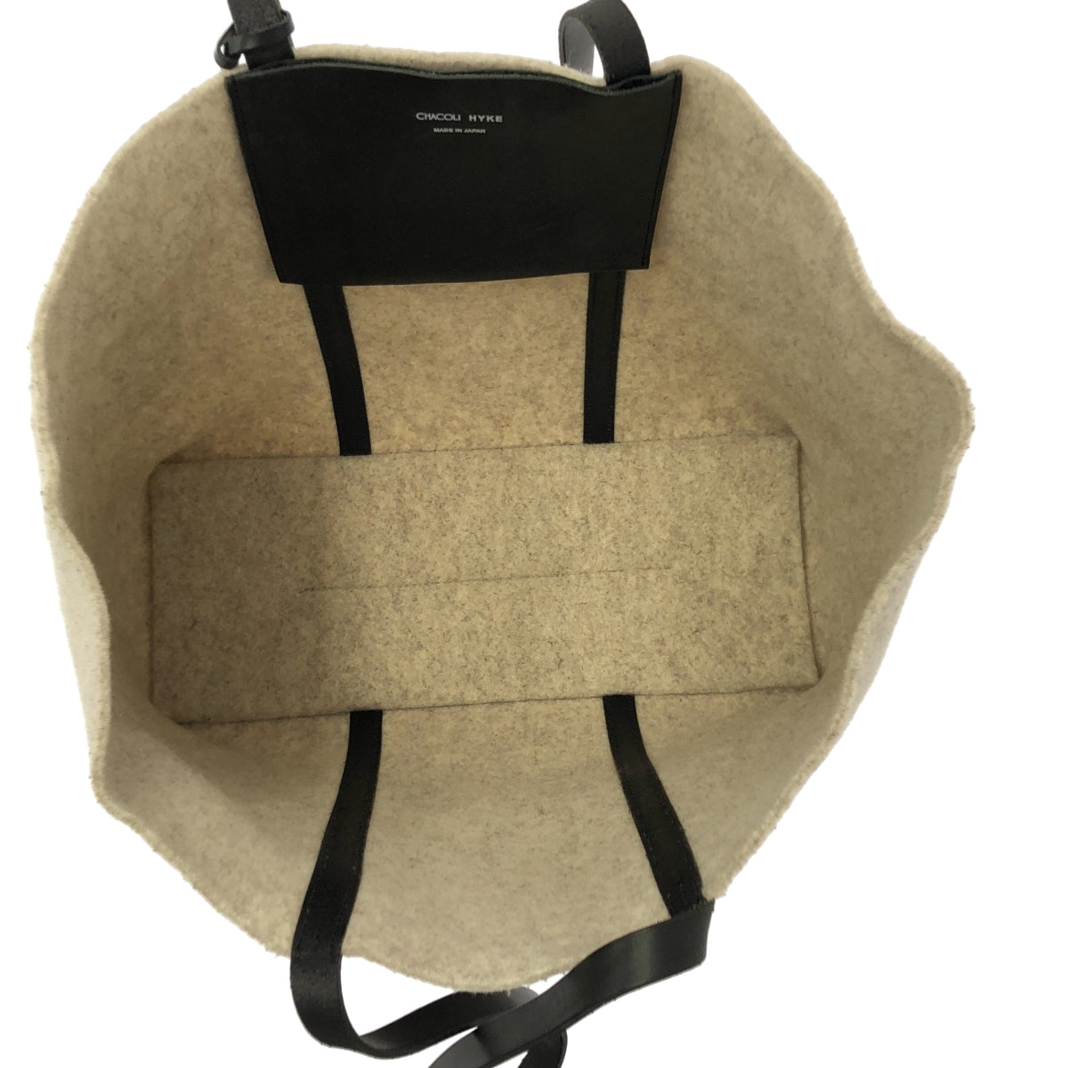 HYKE / 하이크 | CHACOLI 가죽 울 토트 백 | 블랙 / 베이지 | 남성