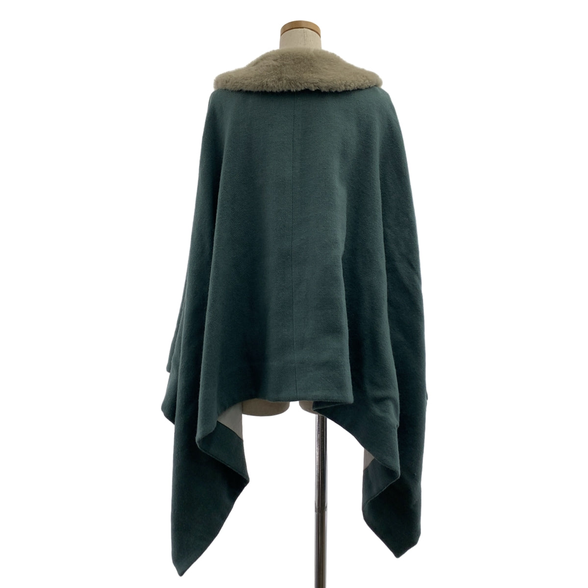 ha | za | ma / ハザマ | 経年真価のなびくコート / ウール ファーカラーオーバー ポンチョ / 総裏地 |