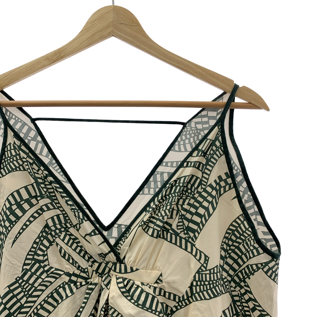 muller of yoshiokubo / 뮐러 오브 요시옥보 | Engrave cami dress 총무늬 원피스 | 36 | 아이보리 / 그린 |