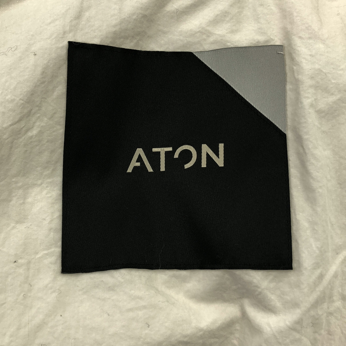 ATON / 에이튼 | 알파카 울 샤기 노 컬러 롱 코트 | 02 | 여성