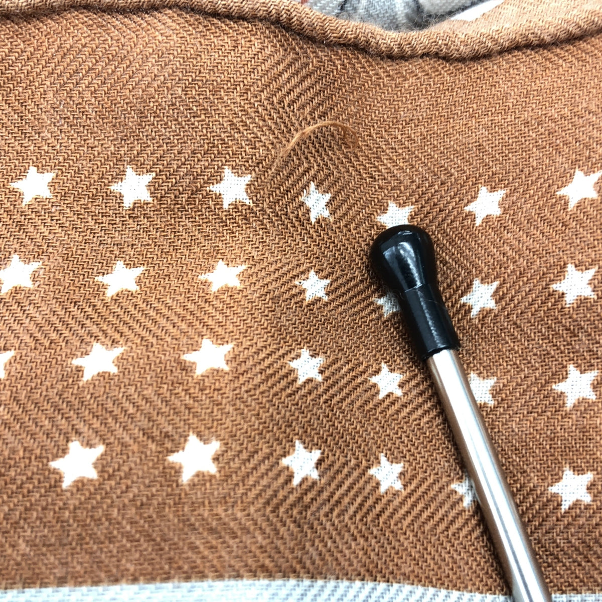 HERMES / 헤르메스 | 2022AW | Harnais de Cour Bandana 칼레제안 140 / 궁정 마구 카시실 스톨 |